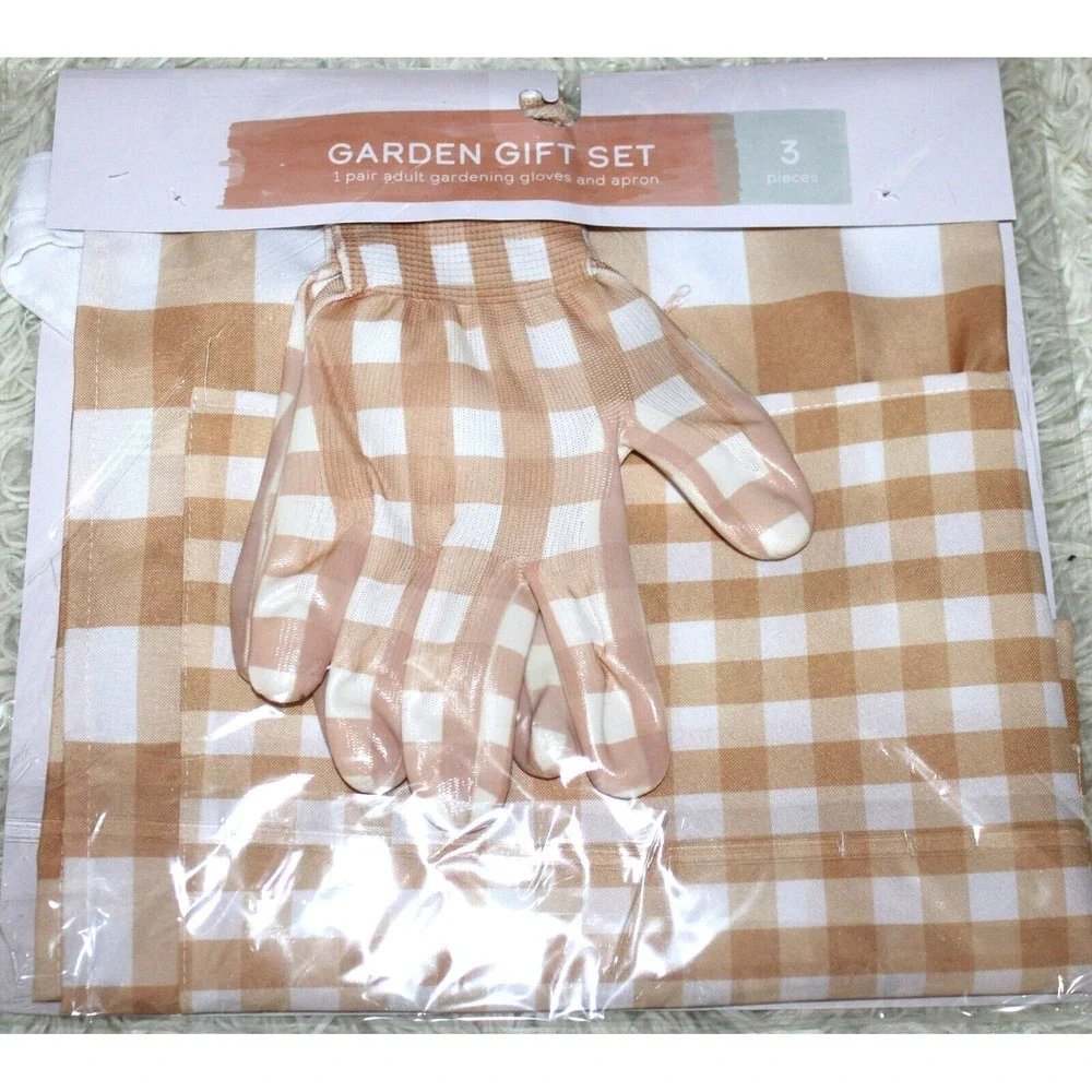 Target Bullseye's Playground Garden Gift Set 1 Pair Gloves & Apron Mother's Day